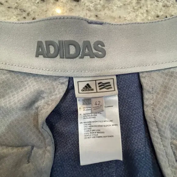 Adidas Casual Shorts 42 - Picture 6 of 6